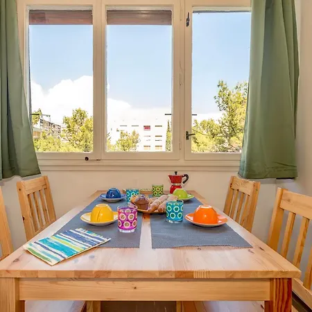 דירה A Quiet With Balcony In About 15 Minutes Walk From The Old Center And *