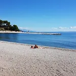 Daire A Quiet With Balcony In About 15 Minutes Walk From The Old Center And Split
