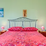 A Quiet With Balcony In About 15 Minutes Walk From The Old Center And Daire *