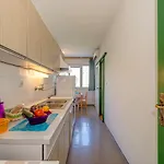 A Quiet With Balcony In About 15 Minutes Walk From The Old Center And Daire Split